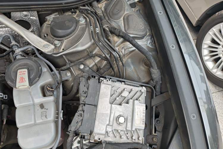 Used Audi A6L 2022 45 TFSI Prestige Dynamic Edition Engine Bay Left