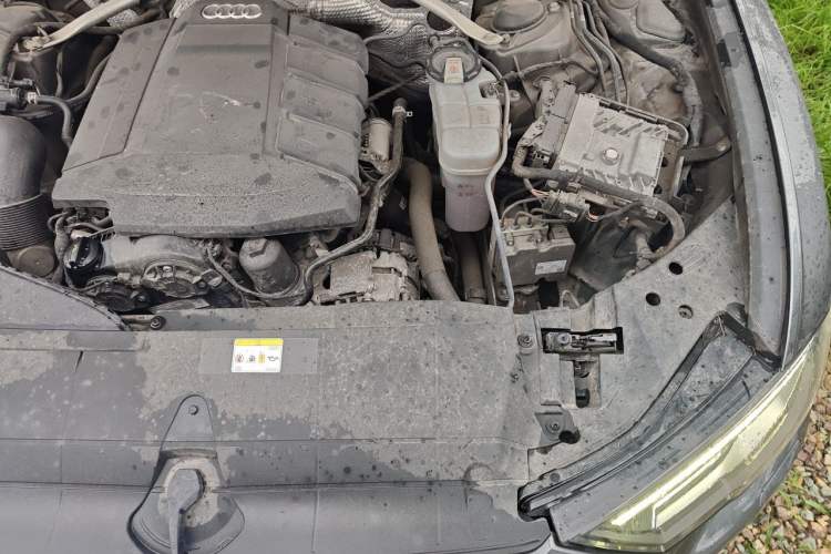 Used Audi A6L 2022 45 TFSI Prestige Dynamic Edition Engine Bay Left