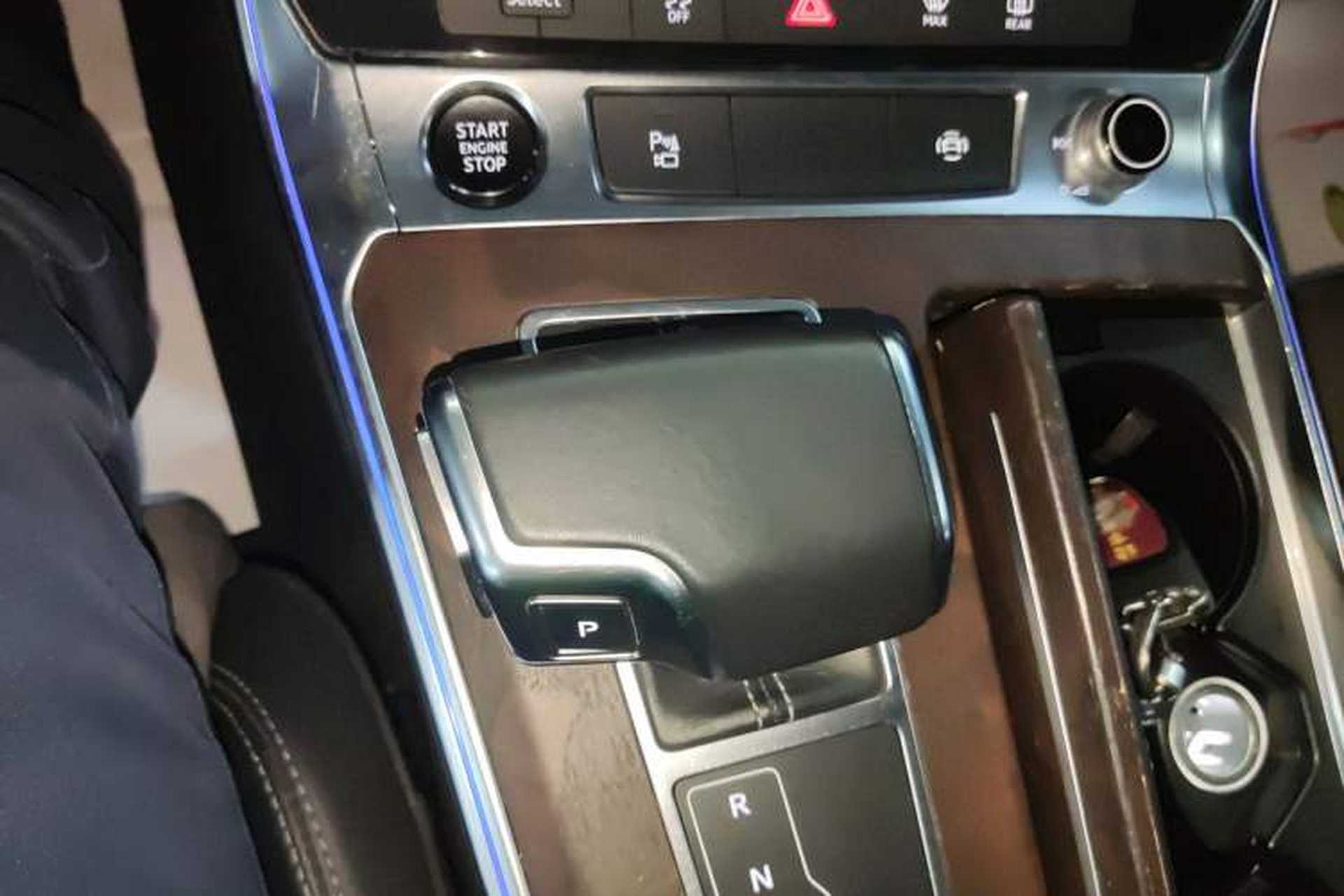 Used Audi A6L 2022 45 TFSI Prestige Dynamic Edition Gear Lever