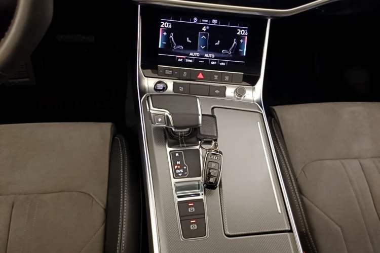 Used Audi A6L 2022 40 TFSI Luxury Dynamic Model Gear Lever