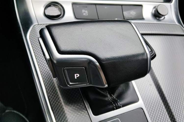 Used Audi A6L 2022 45 TFSI Prestige Dynamic Edition Gear Lever