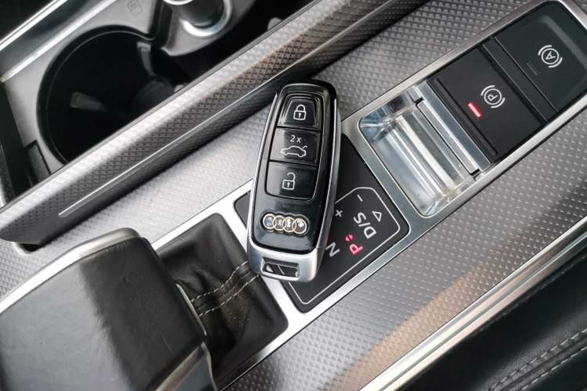 Used Audi A6L 2022 40 TFSI Luxury Dynamic Model Interior 1