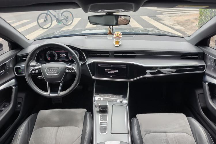 Used Audi A6L 2022 40 TFSI Luxury Dynamic Model Interior 1