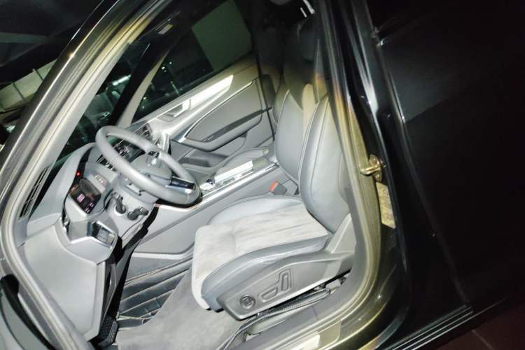 Used Audi A6L 2022 45 TFSI Prestige Dynamic Edition Left Front Seat