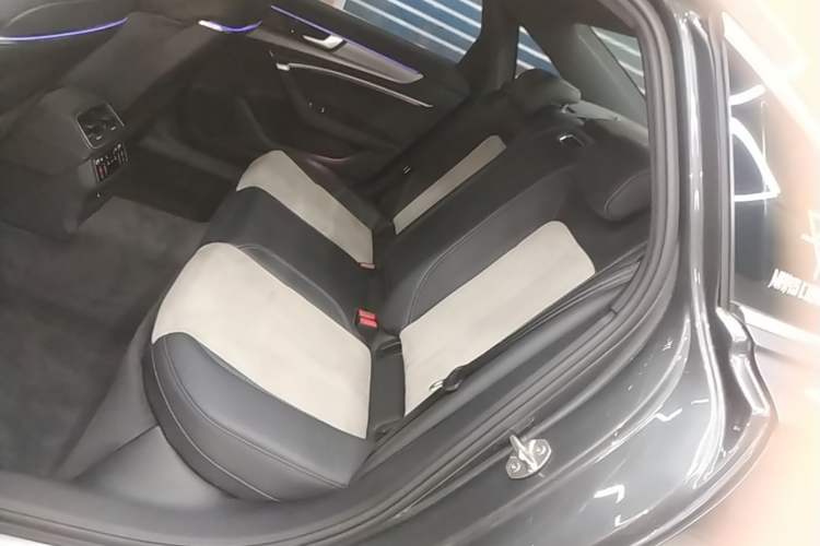 Used Audi A6L 2022 45 TFSI Prestige Dynamic Edition Left Rear Seat