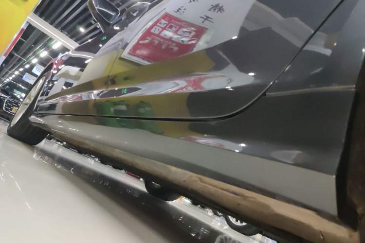 Used Audi A6L 2022 45 TFSI Prestige Dynamic Edition Left Side Sill