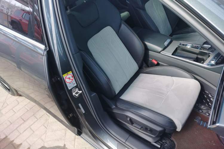 Used Audi A6L 2022 45 TFSI Prestige Dynamic Edition Right Front Seat