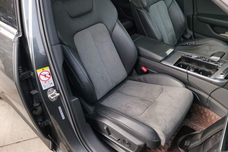 Used Audi A6L 2022 40 TFSI Luxury Dynamic Model Right Front Seat