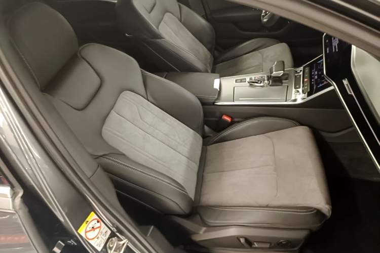 Used Audi A6L 2022 40 TFSI Luxury Dynamic Model Right Front Seat
