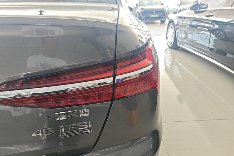 Used Audi A6L 2022 45 TFSI quattro Prestige Dynamic Edition Right Rear Taillight