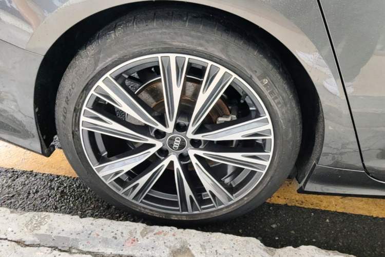Used Audi A6L 2022 45 TFSI Prestige Dynamic Edition Right Rear Wheel Hub