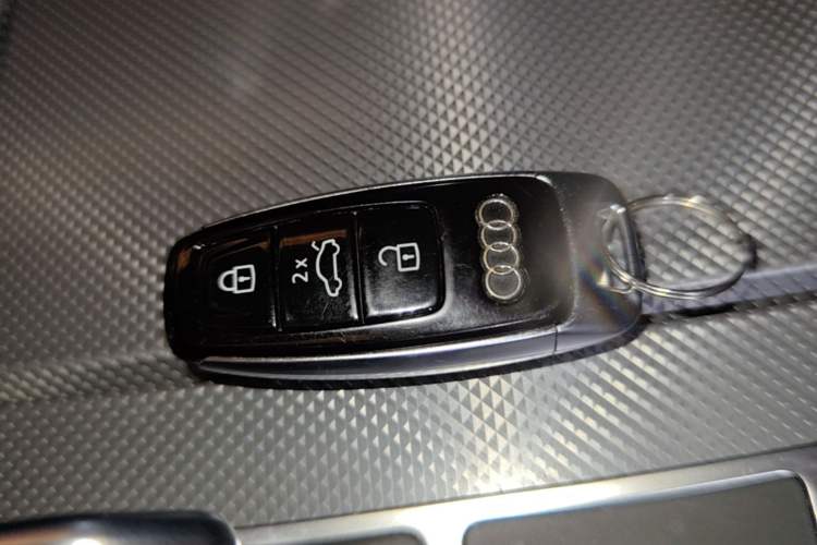 Used Audi A6L 2022 45 TFSI Prestige Dynamic Edition Vehicle Key