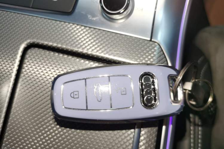 Used Audi A6L 2022 45 TFSI Prestige Dynamic Edition Vehicle Key