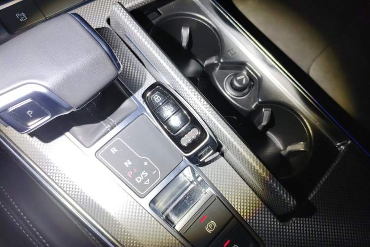 Used Audi A6L 2022 45 TFSI Prestige Dynamic Edition Vehicle Key