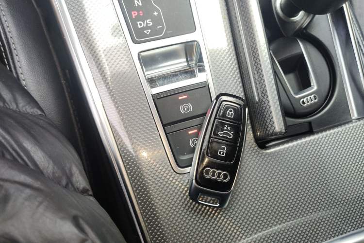 Used Audi A6L 2022 45 TFSI quattro Prestige Elegant Edition Vehicle Key