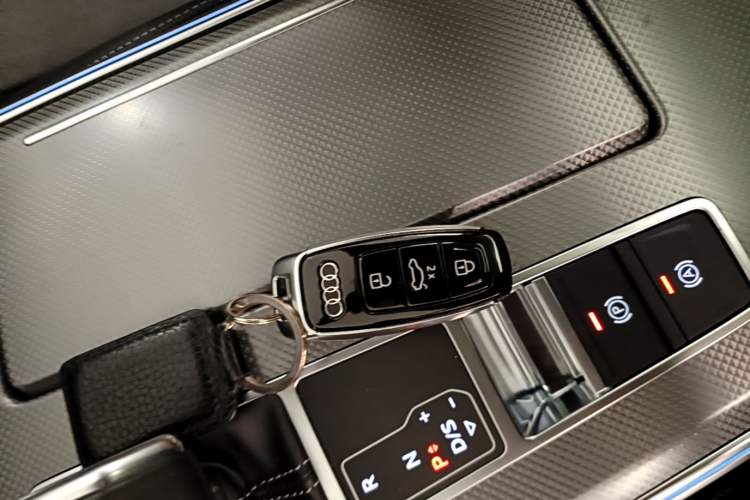 Used Audi A6L 2022 40 TFSI Luxury Dynamic Model Vehicle Key