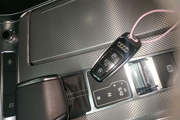 Used Audi A6L 2022 45 TFSI Prestige Dynamic Edition Vehicle Key