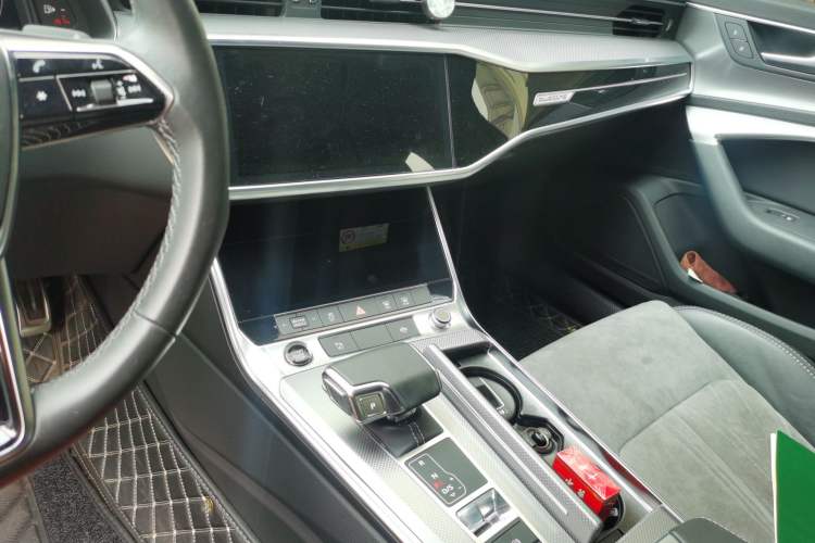 Used Audi A6L 2022 45 TFSI quattro Prestige Dynamic Edition Audio And AC Panel