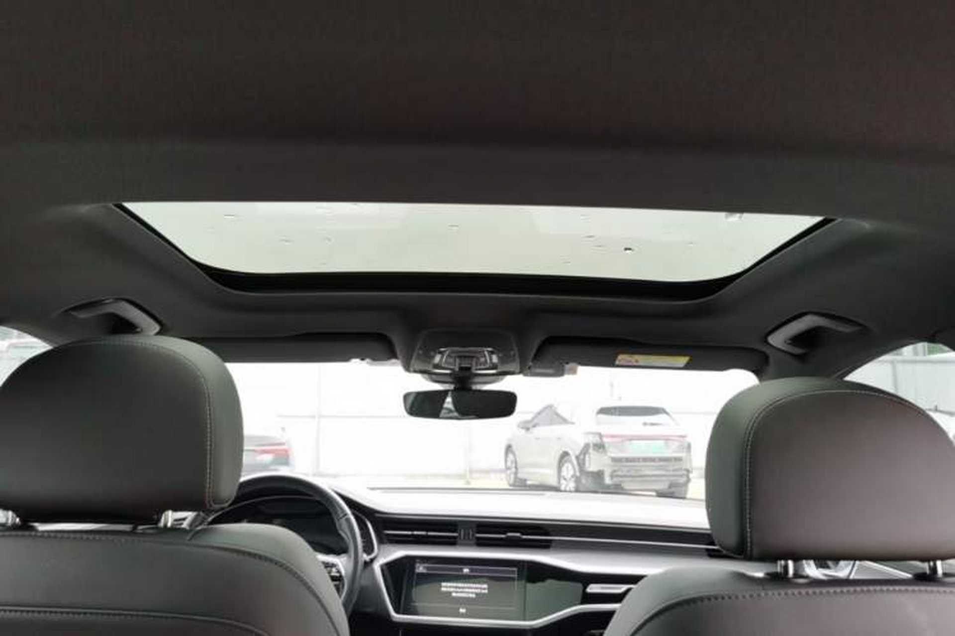 Used Audi A6L 2022 40 TFSI Luxury Dynamic Model Headliner