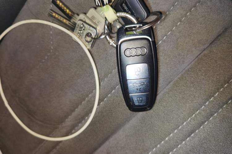 Used Audi A6L 2022 45 TFSI Prestige Dynamic Edition Vehicle Key