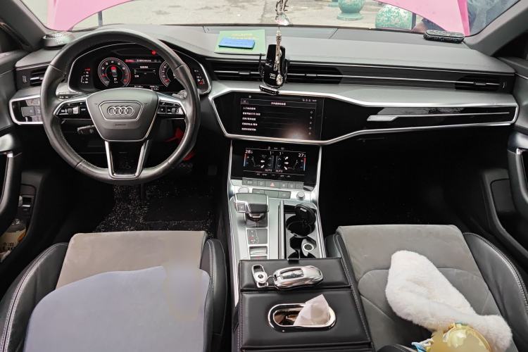 Used Audi A6L 2022 45 TFSI Prestige Dynamic Edition Center Console