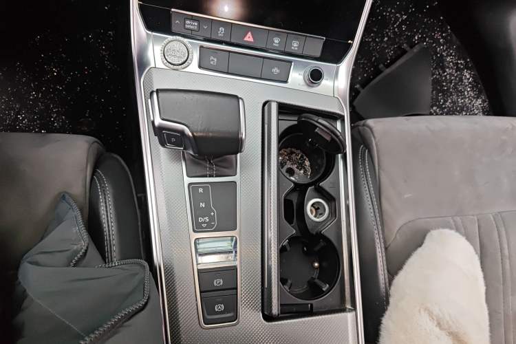 Used Audi A6L 2022 45 TFSI Prestige Dynamic Edition Gear Lever