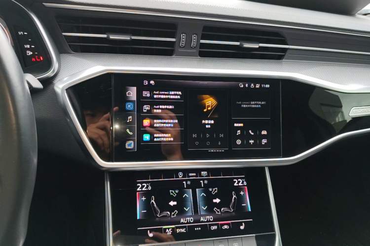 Used Audi A6L 2022 45 TFSI quattro Prestige Dynamic Edition Audio And AC Panel