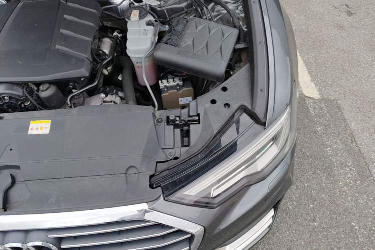 Used Audi A6L 2022 45 TFSI quattro Prestige Dynamic Edition Engine Bay Left