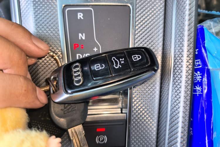 Used Audi A6L 2022 40 TFSI Luxury Dynamic Model Vehicle Key