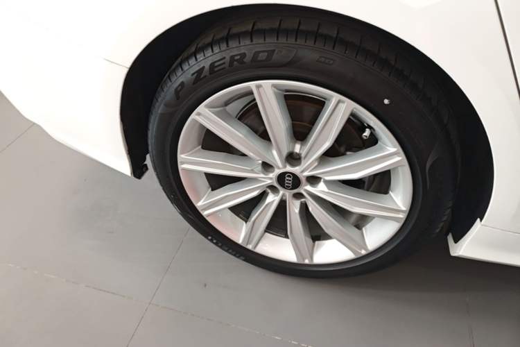 Used Audi A6L 2022 45 TFSI Prestige Dynamic Edition Right Rear Wheel Hub