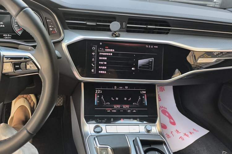 Used Audi A6L 2023 45 TFSI Prestige Dynamic Edition Audio And AC Panel