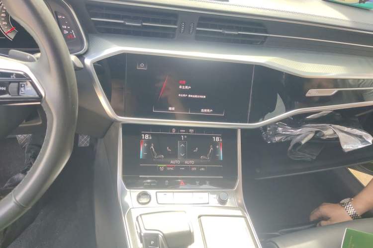 Used Audi A6L 2023 40 TFSI Luxury Prestige Edition Audio And AC Panel
