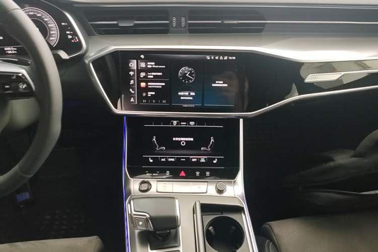 Used Audi A6L 2023 Revised 45 TFSI Prestige Dynamic Edition Audio And AC Panel