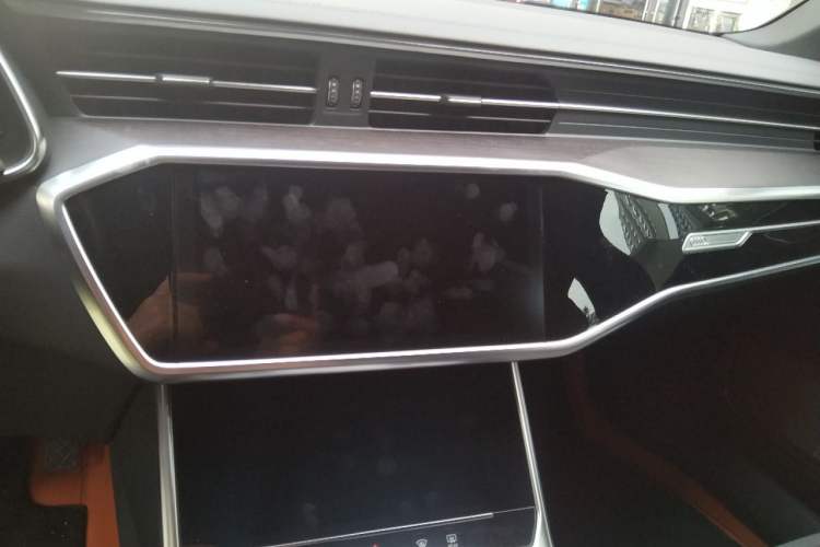 Used Audi A6L 2023 45 TFSI Prestige Dynamic Edition Audio And AC Panel