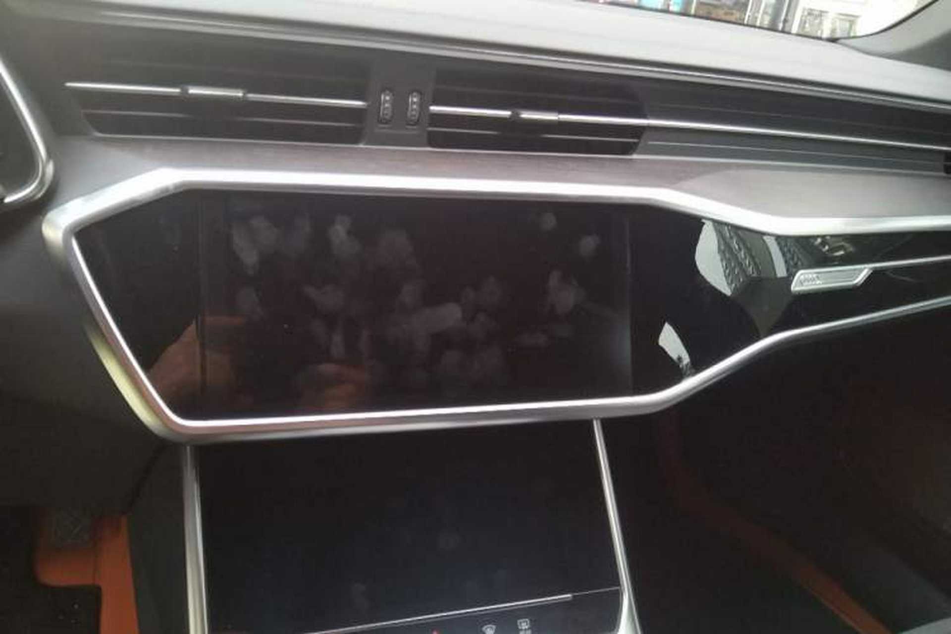 Used Audi A6L 2023 45 TFSI Prestige Dynamic Edition Audio And AC Panel