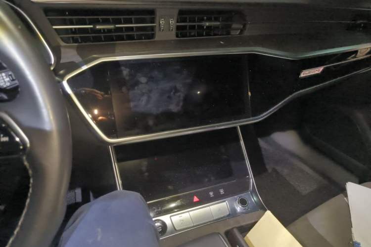 Used Audi A6L 2023 Revised 45 TFSI Prestige Dynamic Edition Audio And AC Panel