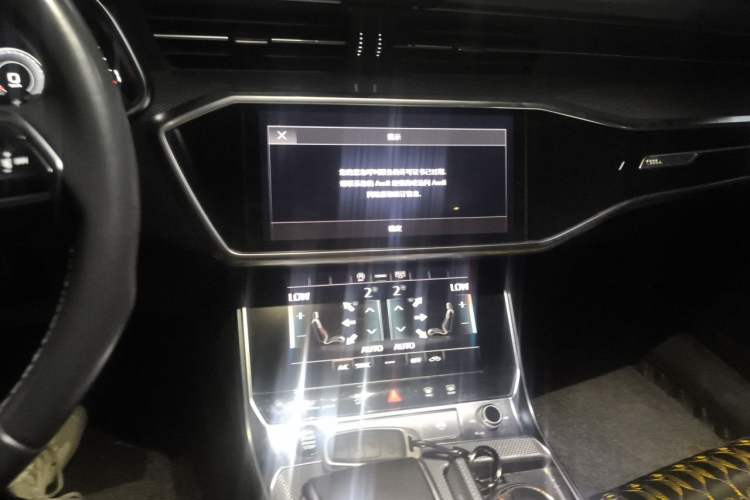 Used Audi A6L 2023 40 TFSI Luxury Prestige Edition Audio And AC Panel