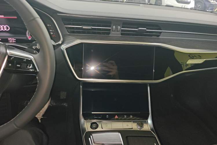 Used Audi A6L 2023 Revised Edition 45 TFSI quattro Prestige Dynamic Version Audio And AC Panel