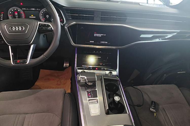 Used Audi A6L 2023 Revised 40 TFSI Luxury Dynamic Edition Audio And AC Panel