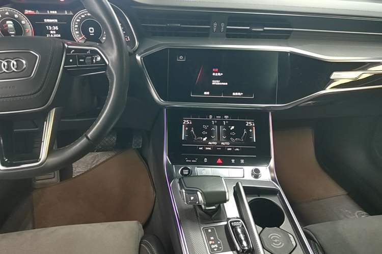 Used Audi A6L 2023 Revised 45 TFSI Prestige Dynamic Edition Audio And AC Panel