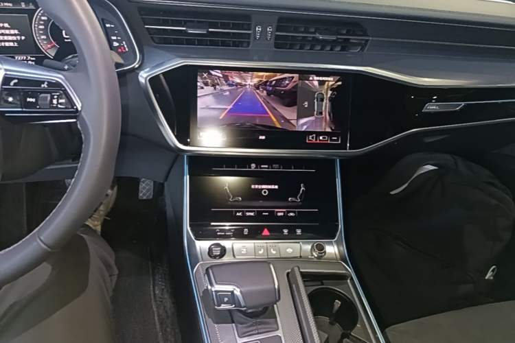 Used Audi A6L 2023 Revised 45 TFSI Prestige Dynamic Edition Audio And AC Panel