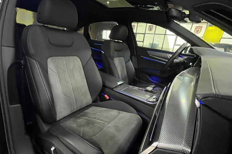 Used Audi A6L 2023 40 TFSI Luxury Dynamic Model Audio And AC Panel