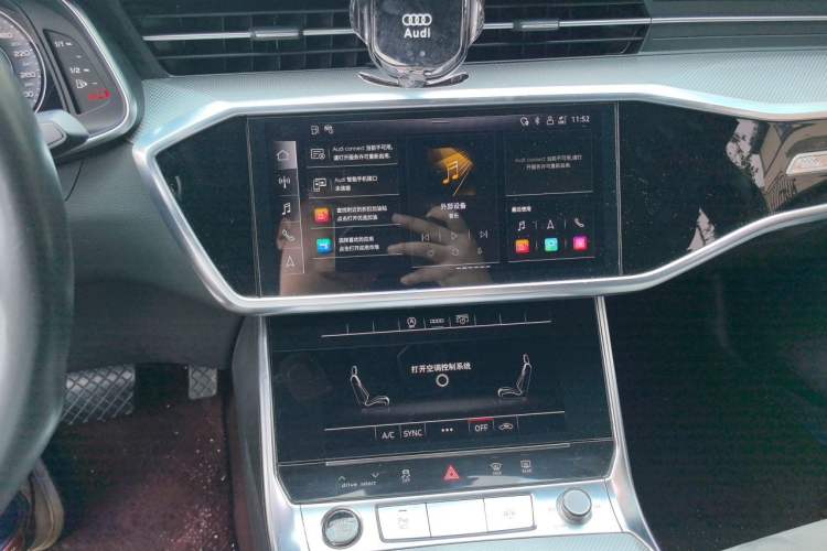 Used Audi A6L 2023 40 TFSI Luxury Dynamic Model Audio And AC Panel