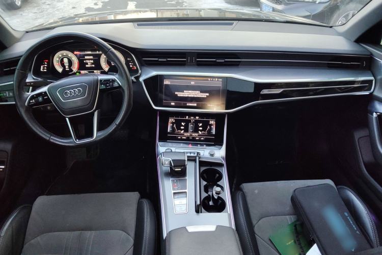 Used Audi A6L 2023 40 TFSI Luxury Dynamic Model Center Console