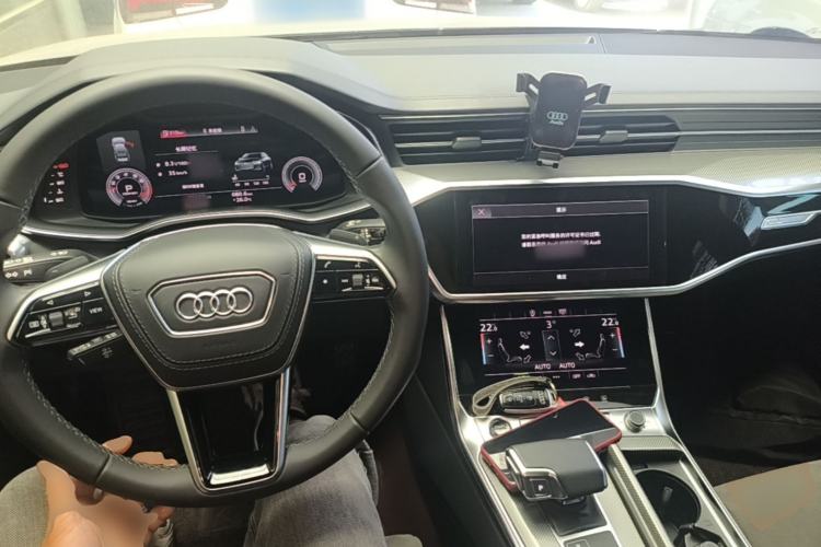 Used Audi A6L 2023 40 TFSI Luxury Dynamic Model Center Console