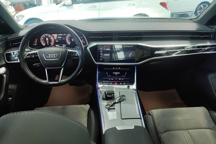 Used Audi A6L 2023 40 TFSI Luxury Dynamic Model Center Console