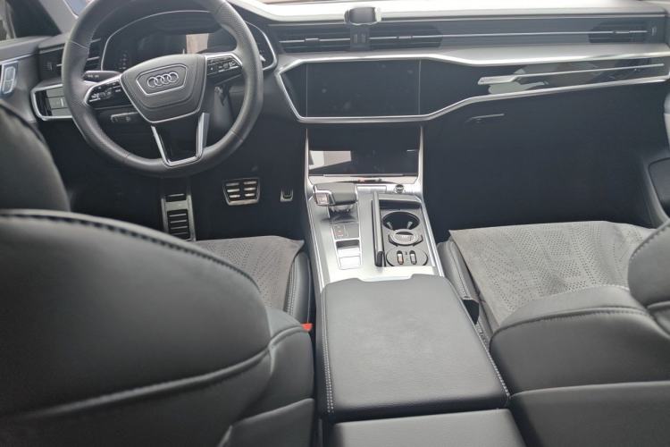 Used Audi A6L 2023 Revised 45 TFSI Prestige Dynamic Edition Center Console