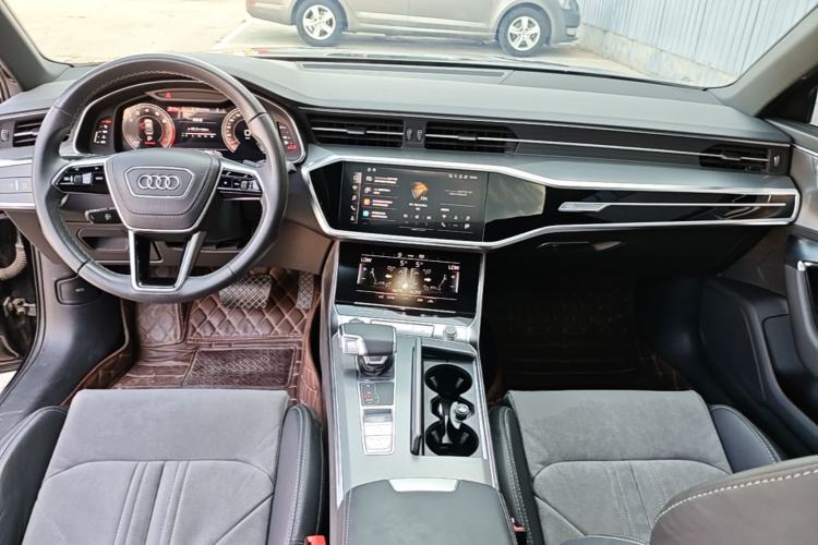 Used Audi A6L 2023 45 TFSI Prestige Dynamic Edition Center Console