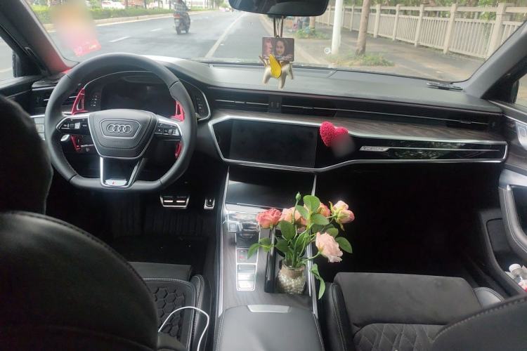 Used Audi A6L 2023 55 TFSI quattro Prestige Dynamic Edition Center Console