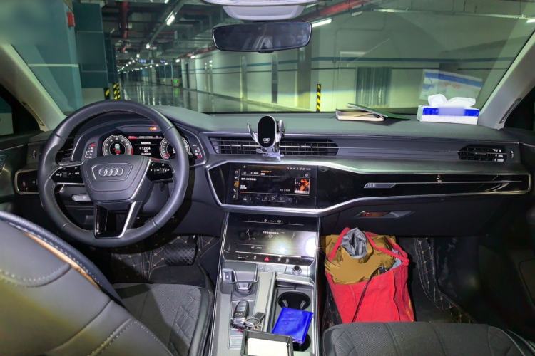 Used Audi A6L 2023 40 TFSI Luxury Prestige Edition Center Console